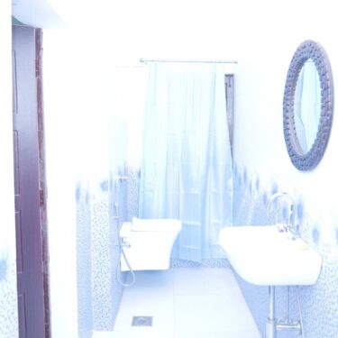 Bathroom Image in Resort